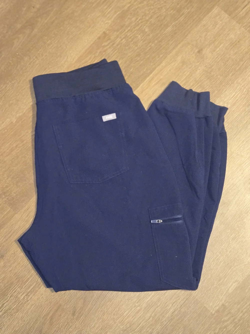 Womens FIGS Navy Blue Scrub Set - V-Neck Top & Drawstring Jogger Pants Size M/L
